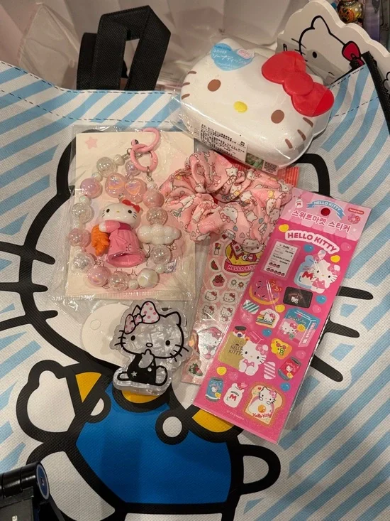 Kitty - Picture 1 of 1